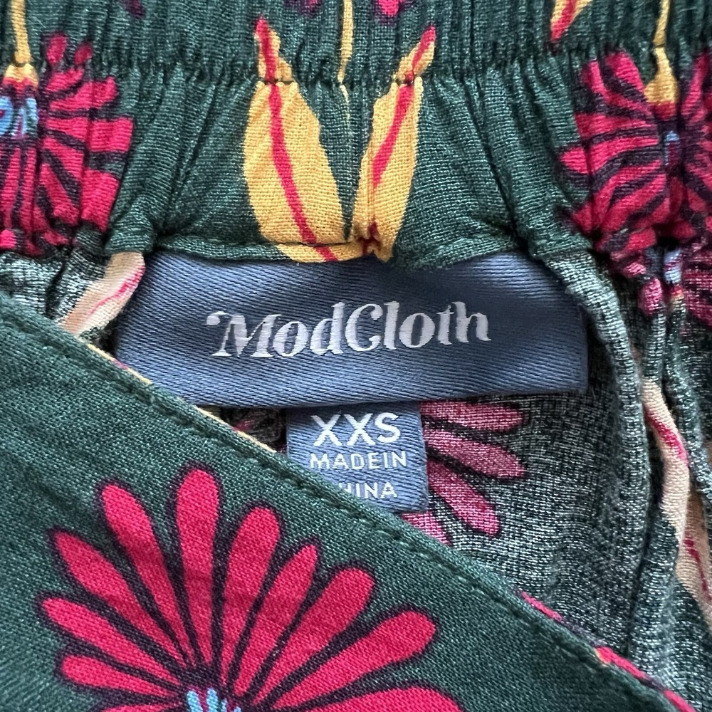 ModCloth Staycation Kickoff Shorts Womens 2XS Colorful Resortwear Travel Beach - Picture 6 of 8